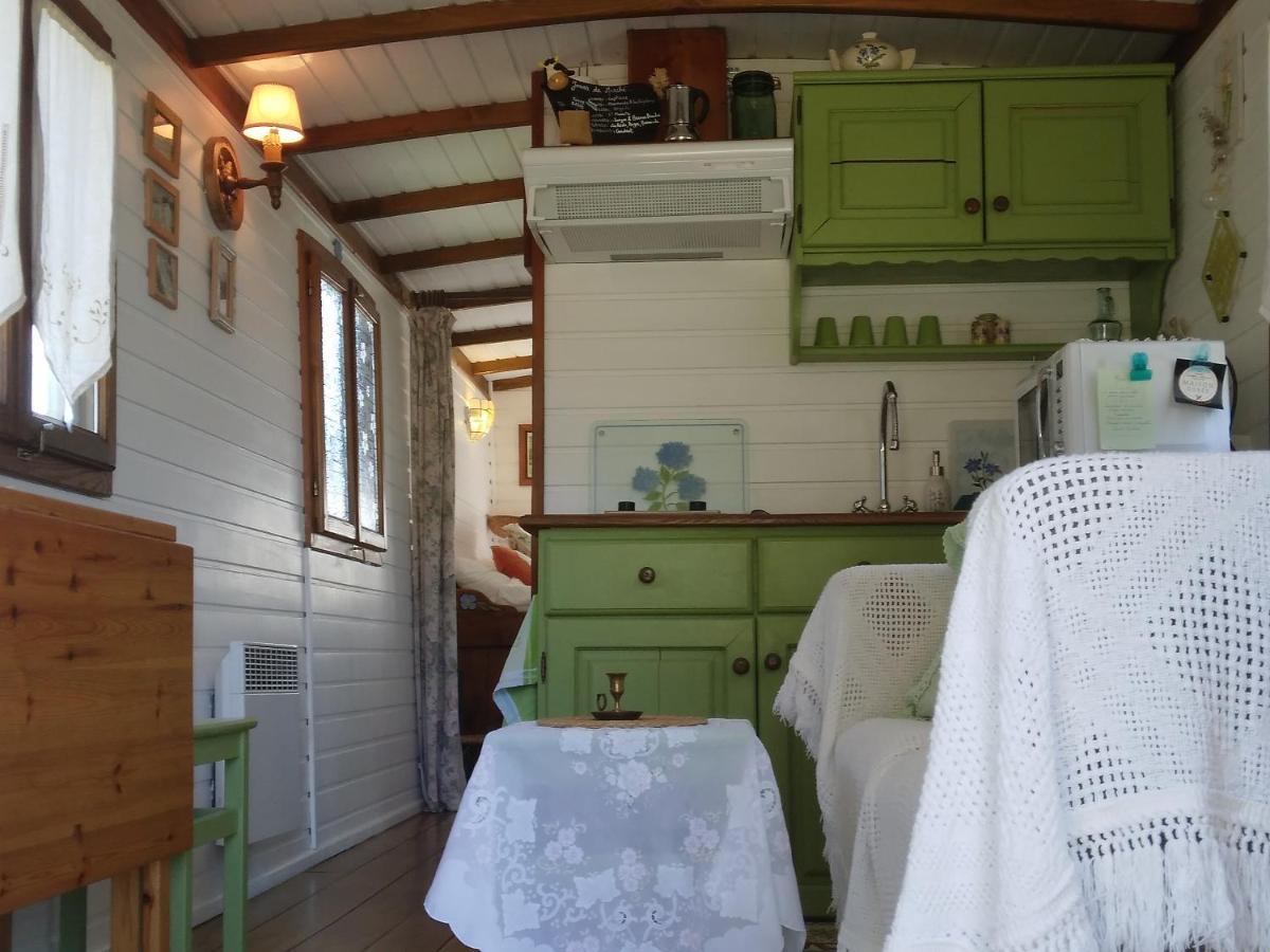 Villa Roulotte Fleur Des Champs Sigalens Esterno foto